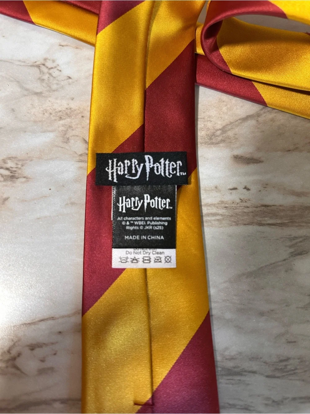 Adult Gryffindor Tie – Harry Potter